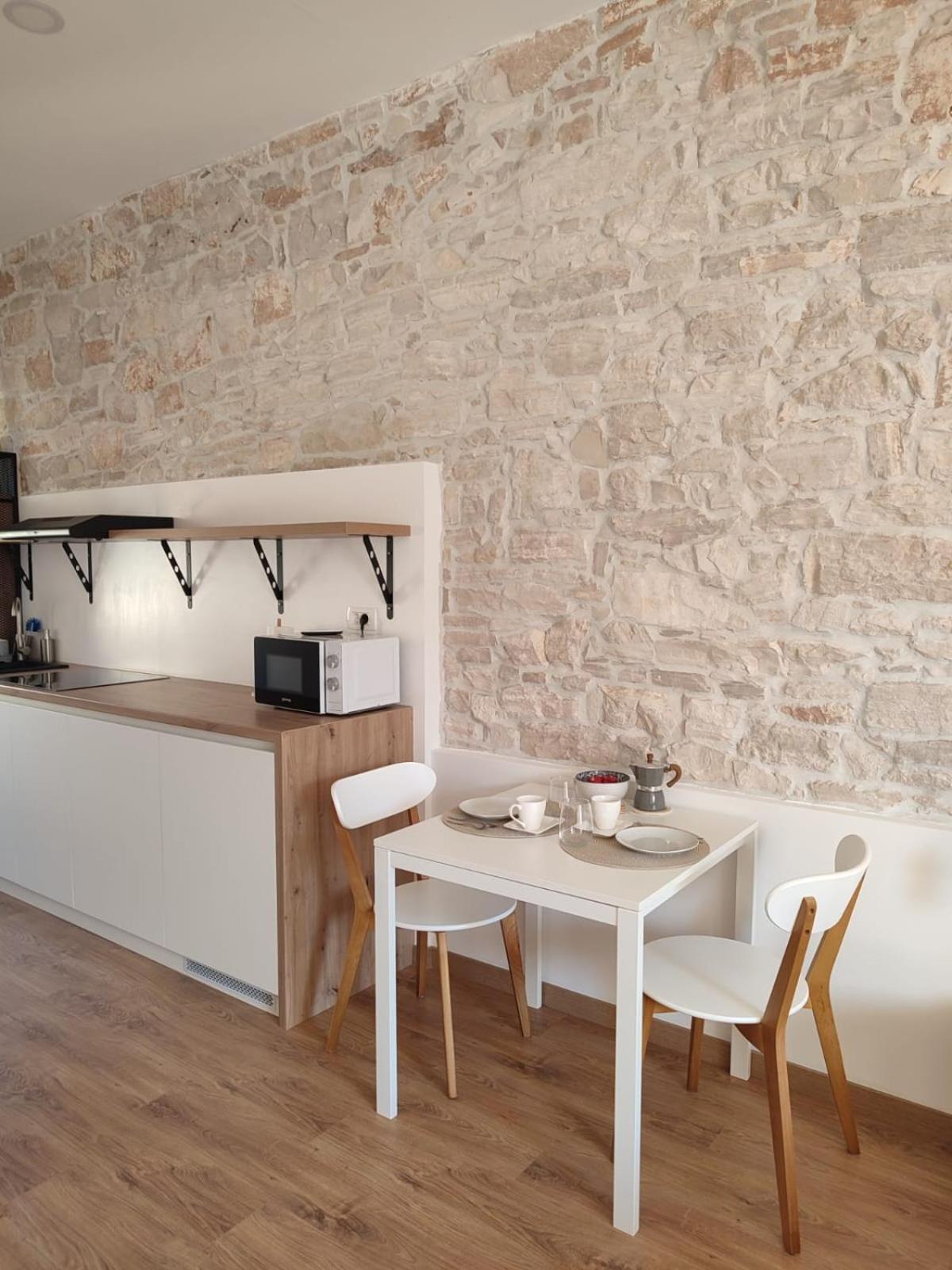 Central Studio Apartment プーラ エクステリア 写真